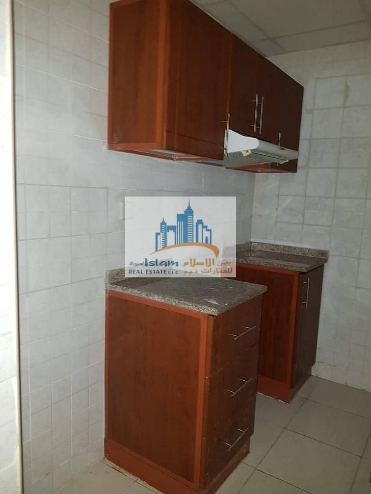 28 HOT OFFER!! HUGE 1 BHK CLOSED KITCHEN BEAUTIFUL SPACIOUS  WITH BALCONY