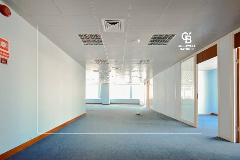 7 Fully Fitted office with partitions | Near Metro