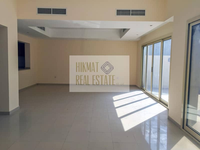 3 Perfect Location Near The Mall 3 BHK Townhouse