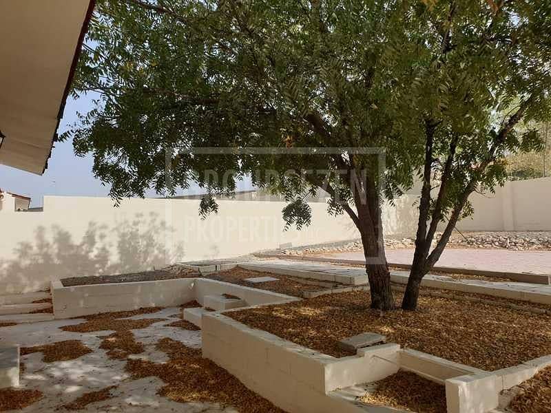 33 Huge garden 3 Bed Villa for Rent Jebel Ali Village