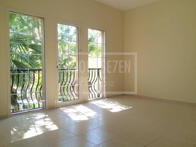 6 Lush garden 3 Bed maid Villa for Rent in Al Sufouh