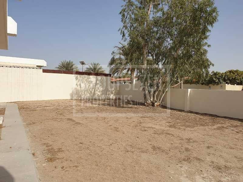 35 Huge garden 3 Bed Villa for Rent Jebel Ali Village