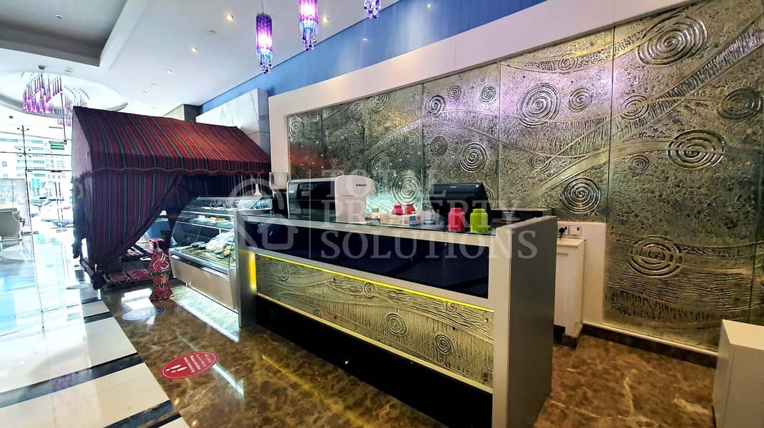 6 Business Opportunity! Lobby Cafe for Rent