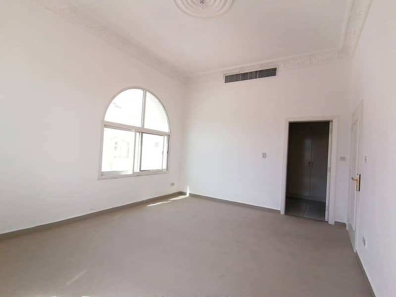BIG SIZE STUDIO FOR 2600/MONTHLY. AT ALWAHDA MALL OPPOSITE AREA