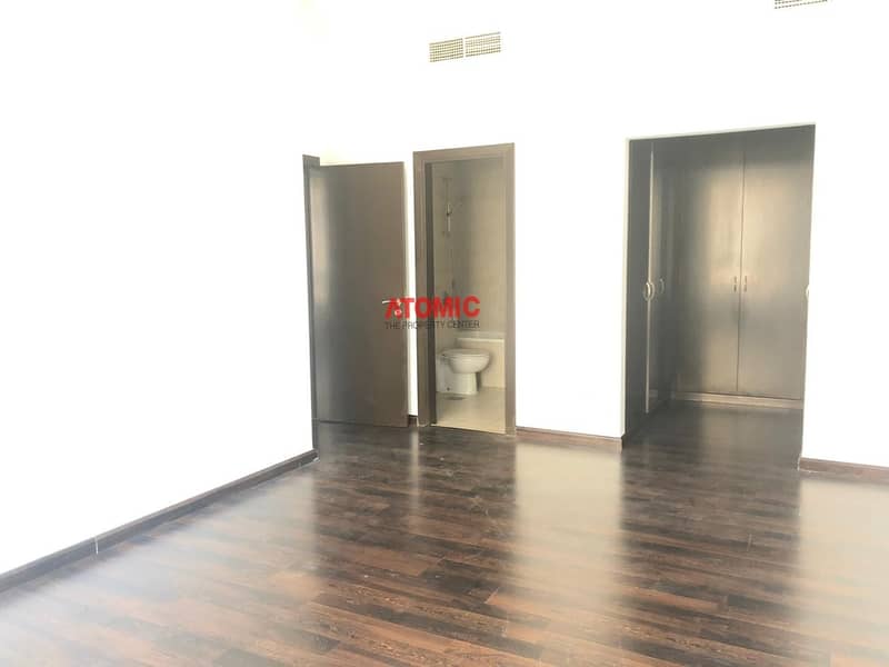8 GRAB IT ||CHILLER FREE || 3BHK || UPGRADED UNIT