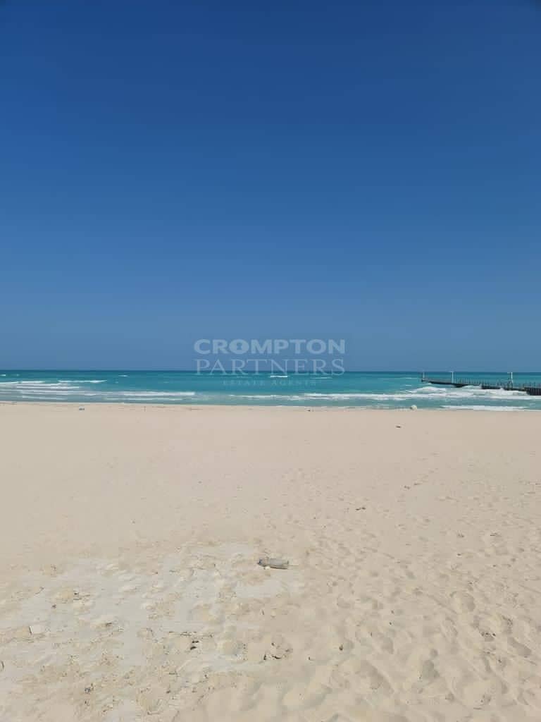 Huge Beach Front Villa|Shell &Core |Private Beach