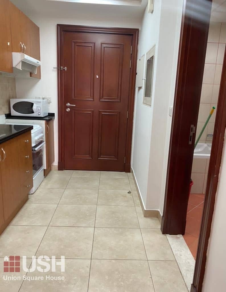 6 FURNISHED. WELL MAINTAINED. CANAL RESIDENCE