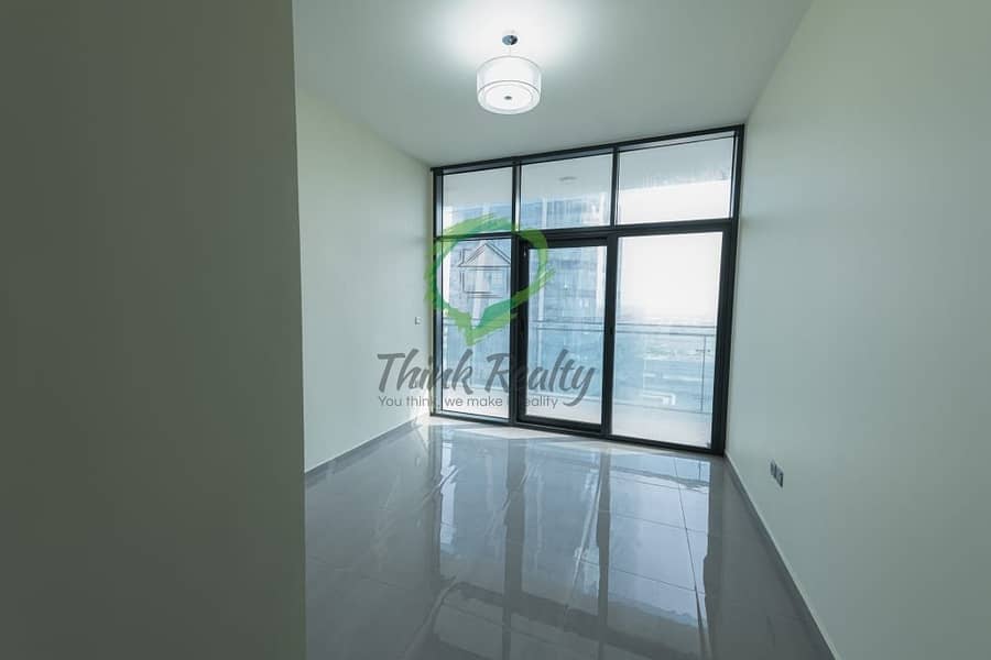UXUARY 3 BEDROOM APARTMENT FOR RENT POOL VIEW