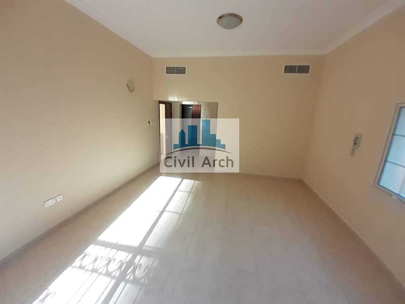 4 5 BEDROOM TOWNHOUSE NEAR MALL OF EMIRATES JUST 165K