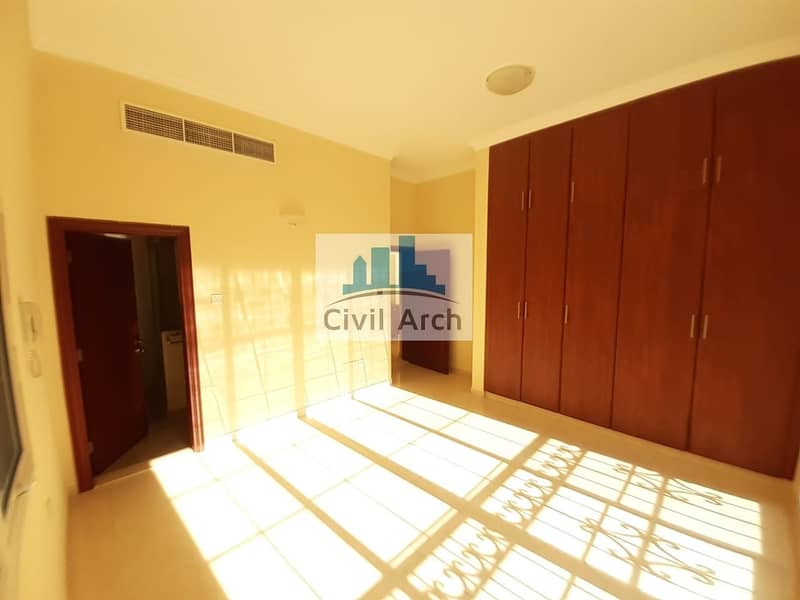14 5 BEDROOM TOWNHOUSE NEAR MALL OF EMIRATES JUST 165K