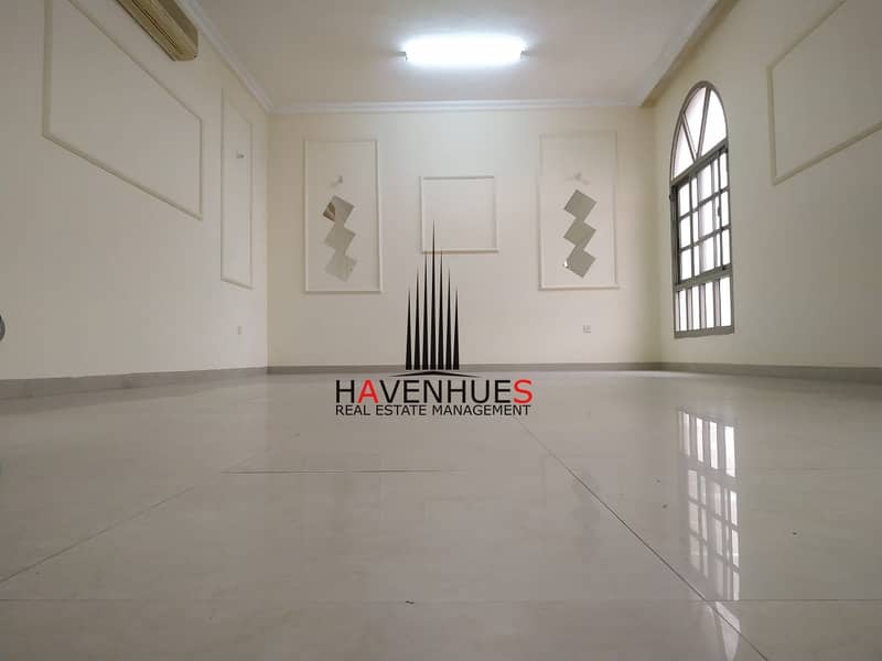 3 HOT OFFER !!3bhk + Maid Room Clean & Spacious