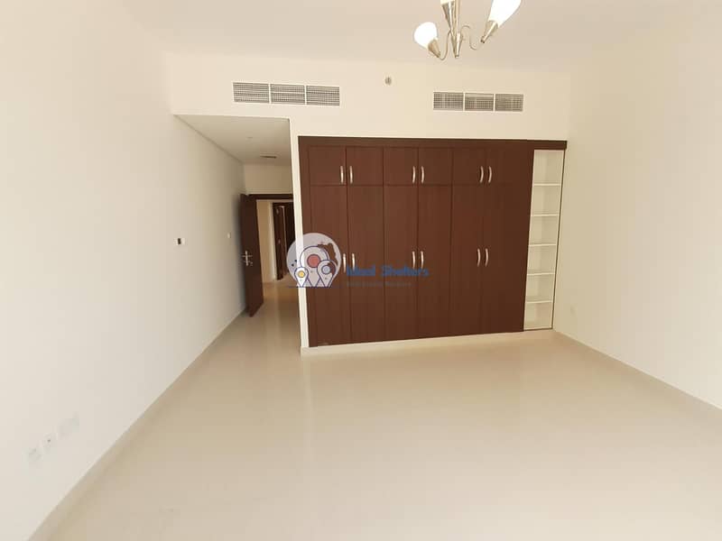 20 1BHK APARTMENT  REASONABLE PRICE  CLOSE KITCHEN JUST IN 35K