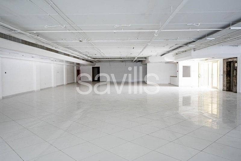 13 Showroom for rent in Ghubaiba|Fitted Unit|Prime Location