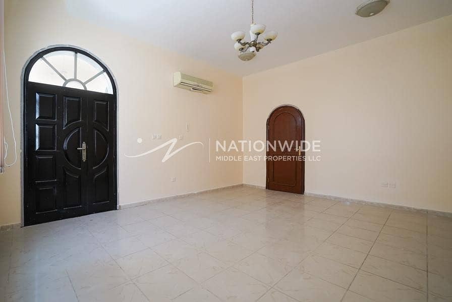 7 New large 4 bedrooms + maid room villa in Al Markhaneya