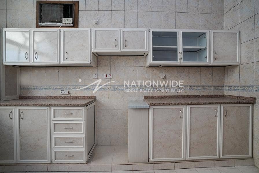 12 New large 4 bedrooms + maid room villa in Al Markhaneya