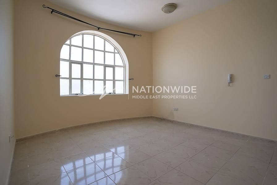27 New large 4 bedrooms + maid room villa in Al Markhaneya
