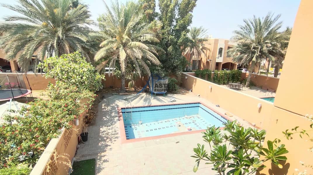 33 Superb 5 bedroom + Maid room Villa|Big Garden|Private Pool|Balcony