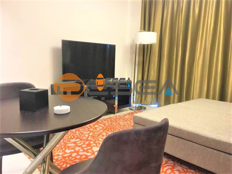 9 Furnished Unit| Pool View| Ready to move in | Big Layout