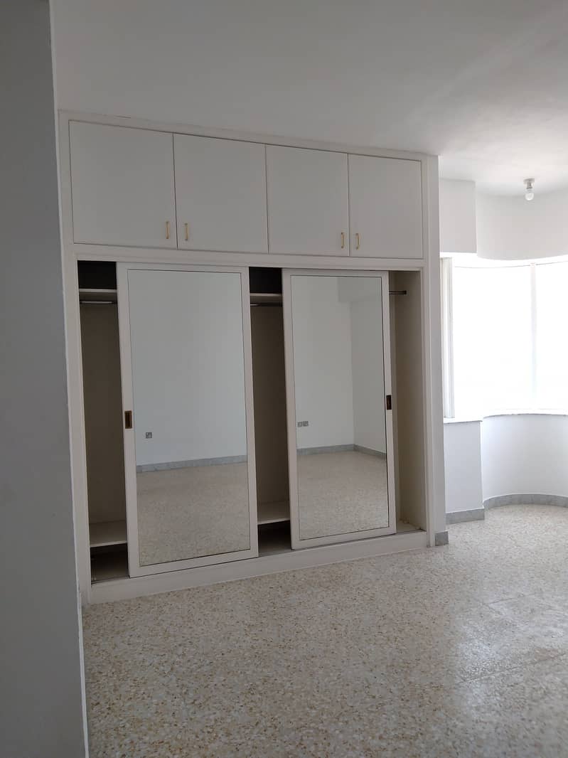 Квартира в Хамдан Стрит, 4 cпальни, 90000 AED - 5131418