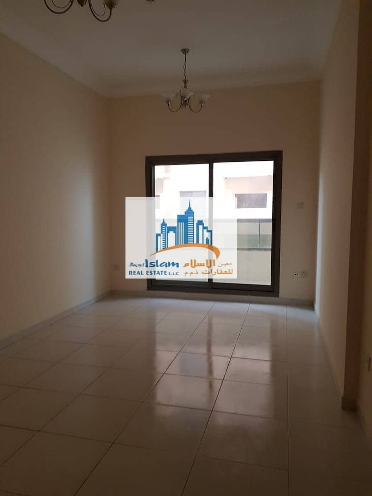 11 HOT OFFER!! HUGE 1 BHK CLOSED KITCHEN BEAUTIFUL SPACIOUS  WITH BALCONY