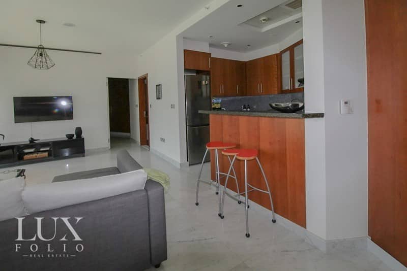 13 ONE BEDROOM | FURNISHED | AVAILABLE NOW!