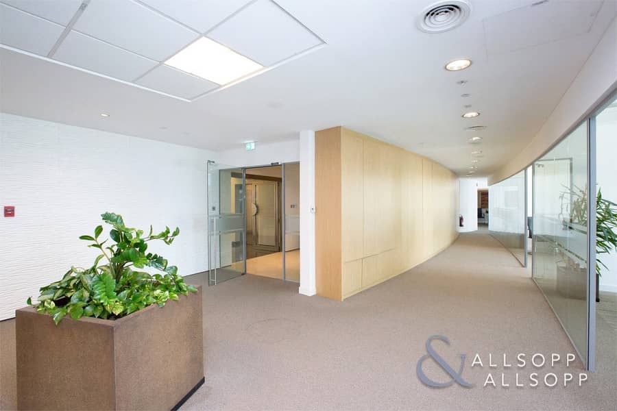 22 Full Floor | Fitted Office | Close to Metro