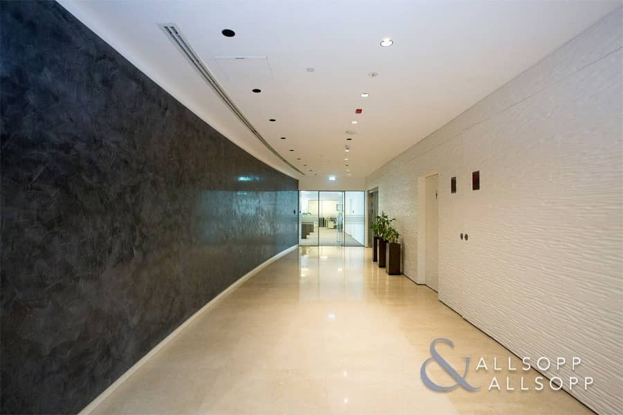 25 Full Floor | Fitted Office | Close to Metro