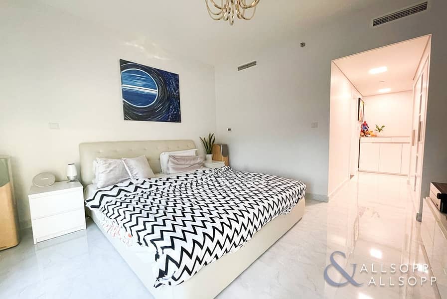 20 3 Bedrooms | Duplex | Terrace | Upgraded