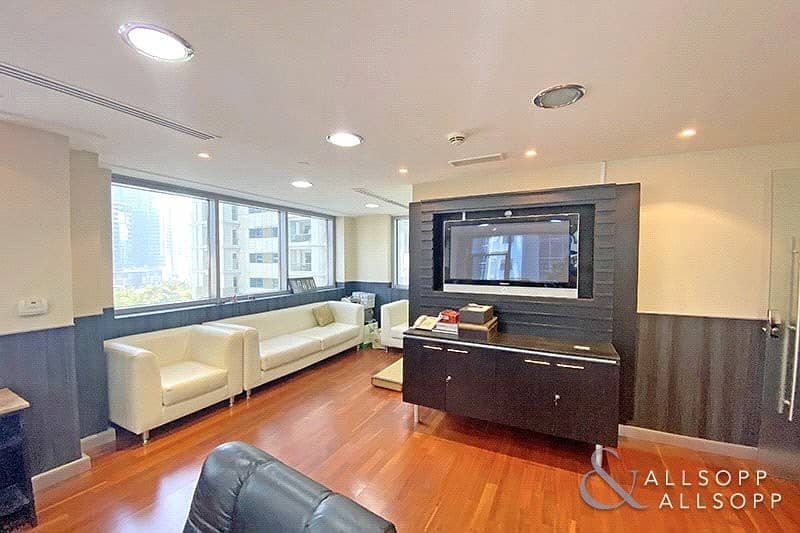 16 Fully Furnished | Available Now | Near Metro