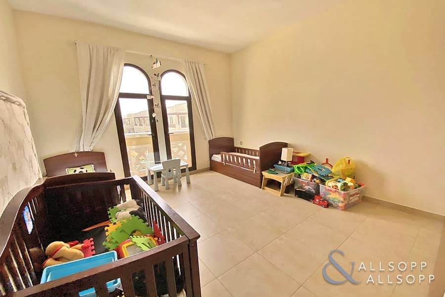 10 4 Double Bedrooms | Balcony | Maids Room