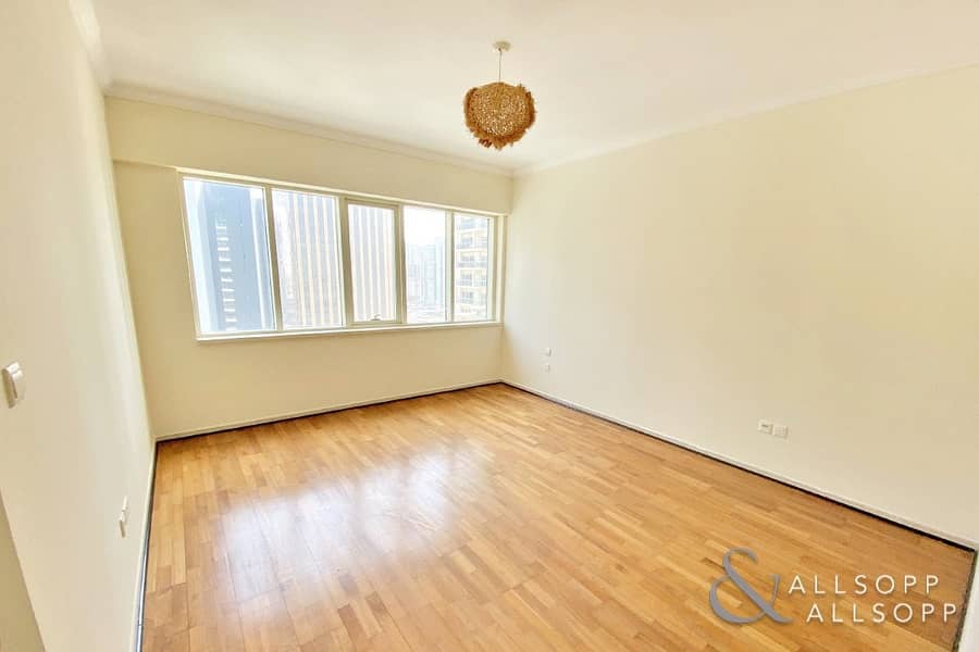 18 Two Bed + Study | Upgraded | Marina View