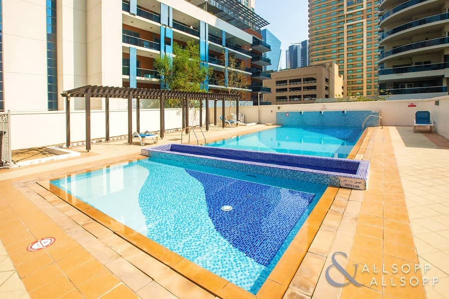 24 2 Bed | Balcony | Marina View | Metro Link