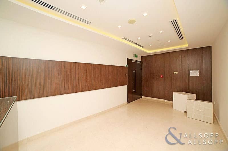 25 Fully Fitted Office | Close To Metro | DIFC