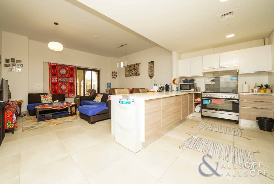 5 Exclusive | 3 Bed Plaza View | Corner Unit