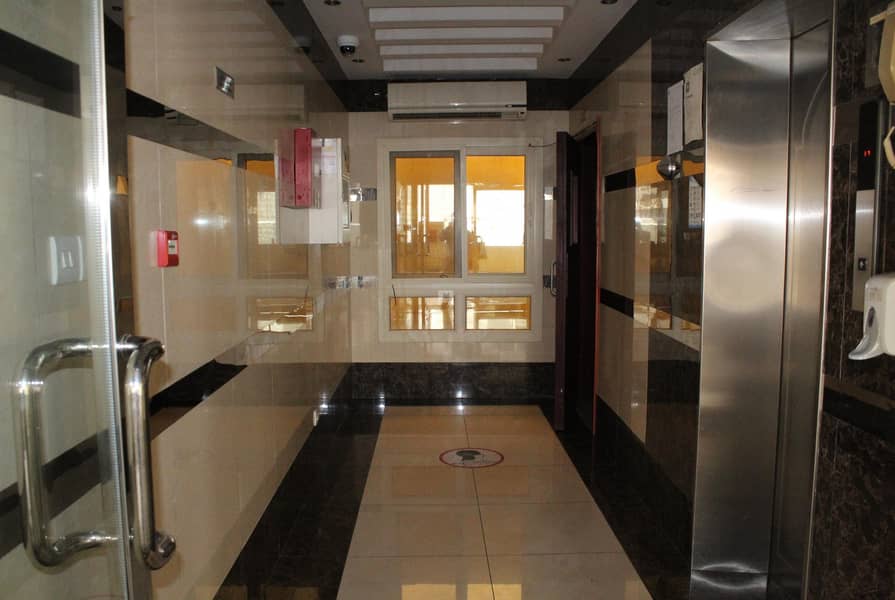 شقة في المطينة ديرة 1 غرف 32999 درهم 5074333