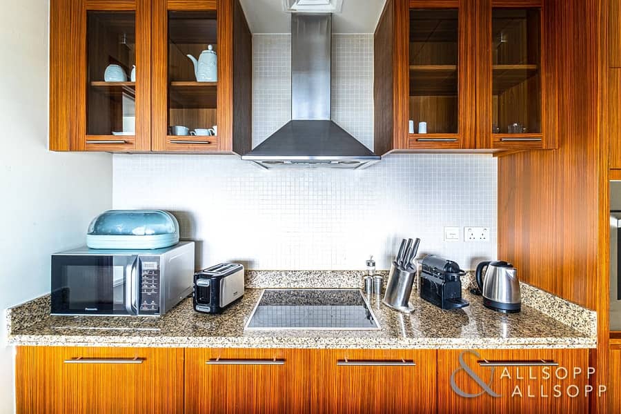37 Upgraded | 2Bed | Furnished | Marina View