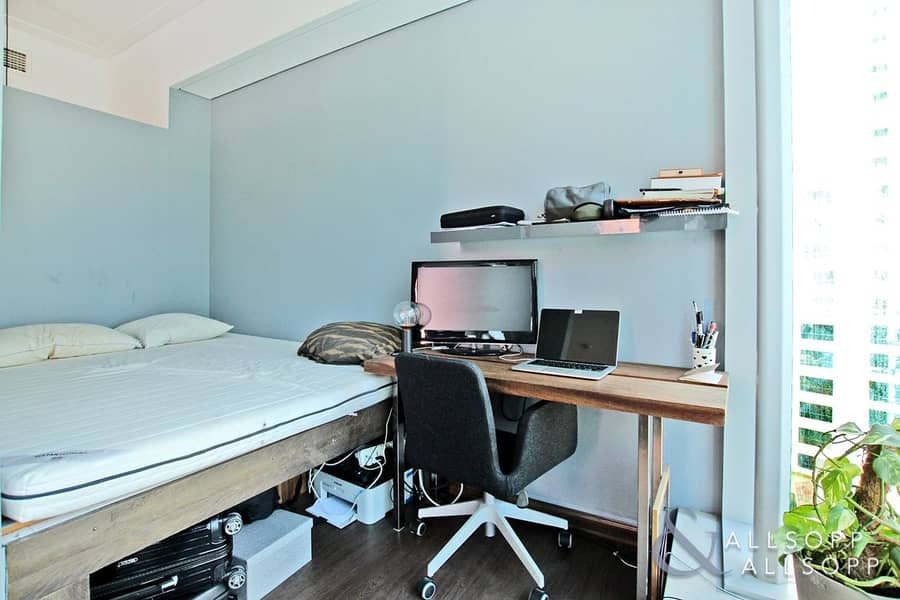 11 1 Bed | Fully Upgraded | Marina View | Vacant