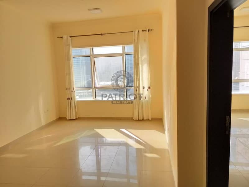 Amazing One Bedroom Apartment | Unfurnished | Low Floor |Road View/DMCC Metro Station View |No Balcony | 4 Cheques