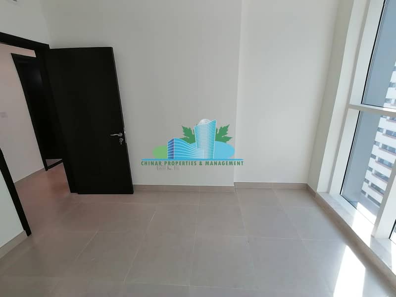 4 NEAR WTC|Huge 2 BHK |Built in cabinet |4 payments