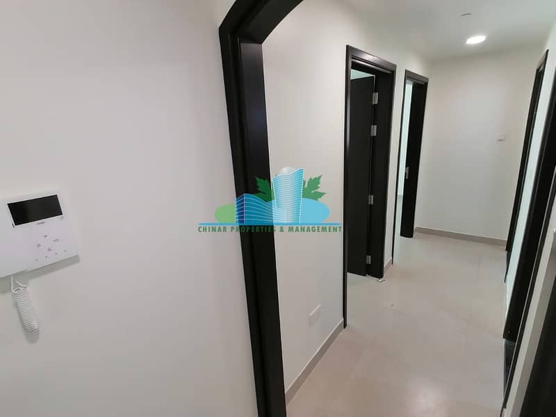 5 NEAR WTC|Huge 2 BHK |Built in cabinet |4 payments