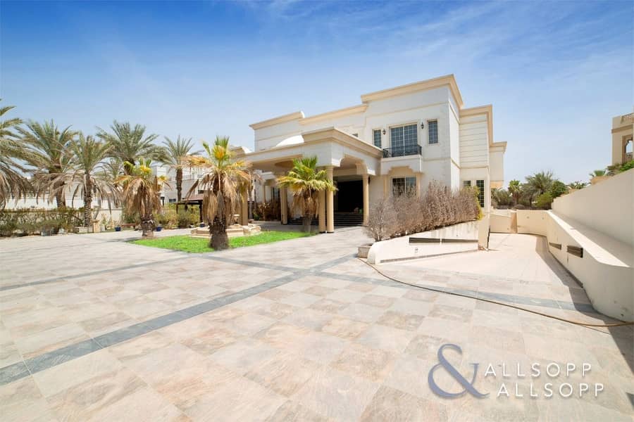 28 Golf Course Views | Private Pool | Big Plot