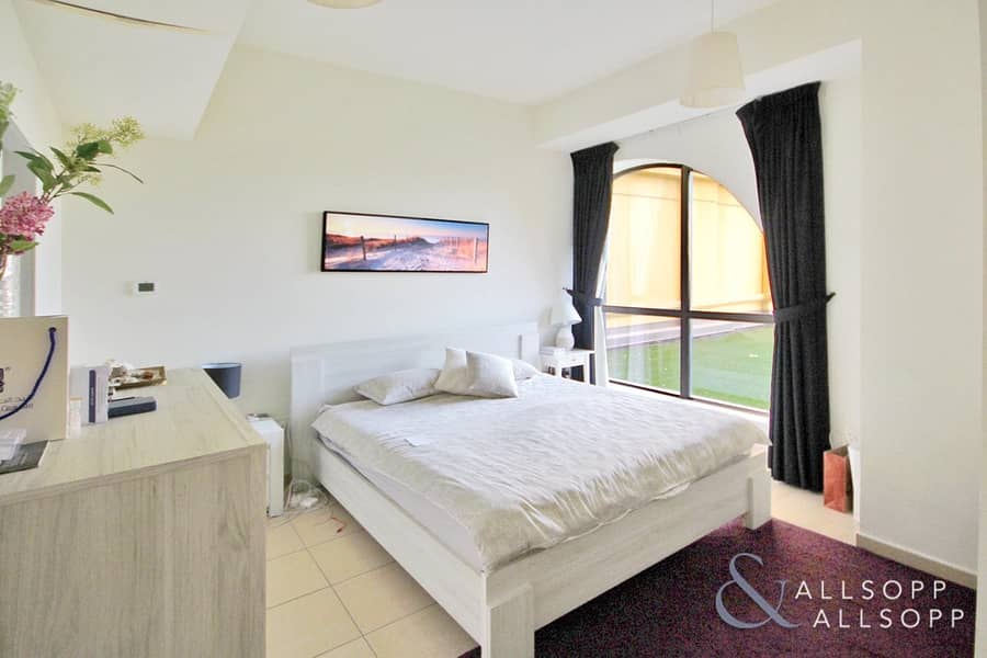 15 Dubai Eye Views | Upgraded | 4 Bedrooms