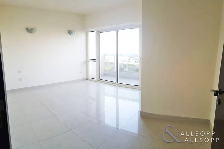 8 One Bedroom | Balcony | Near The Park