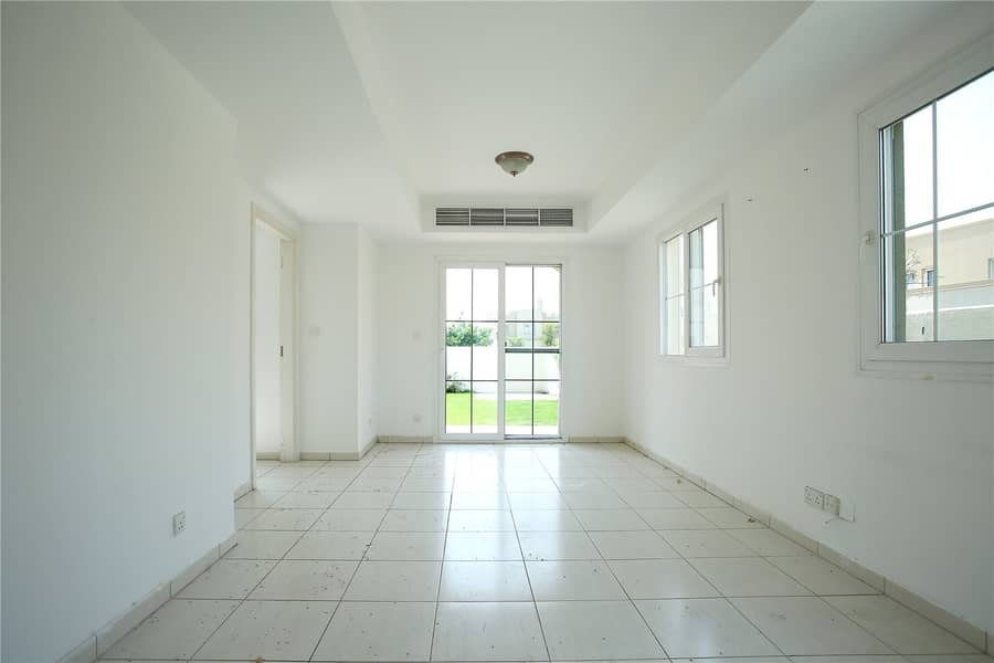 4 Opposite Pool And Park | 2 Bedrooms | 4E