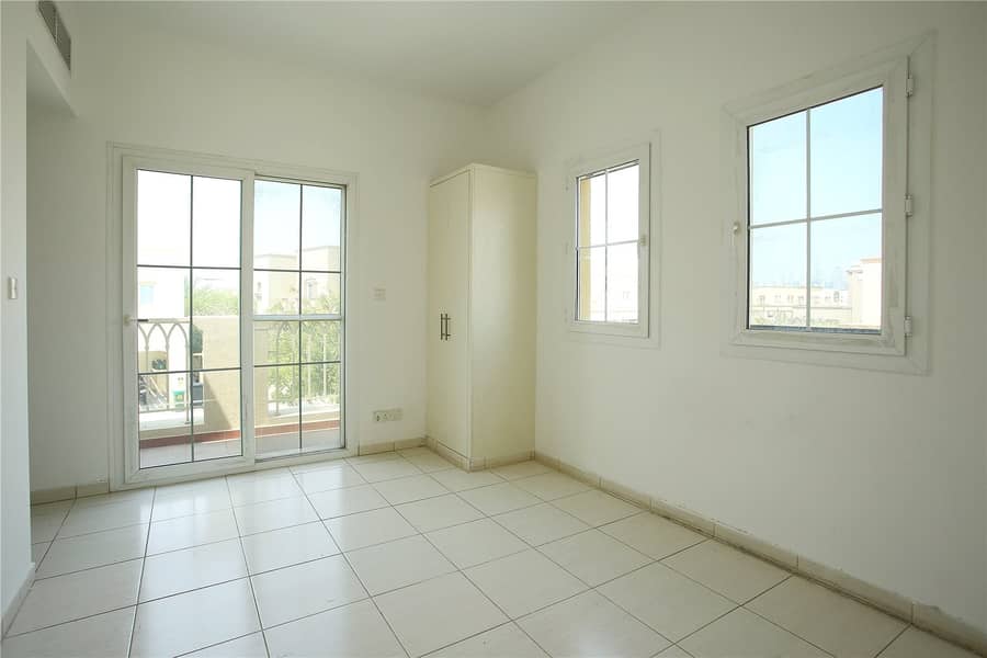20 Opposite Pool And Park | 2 Bedrooms | 4E