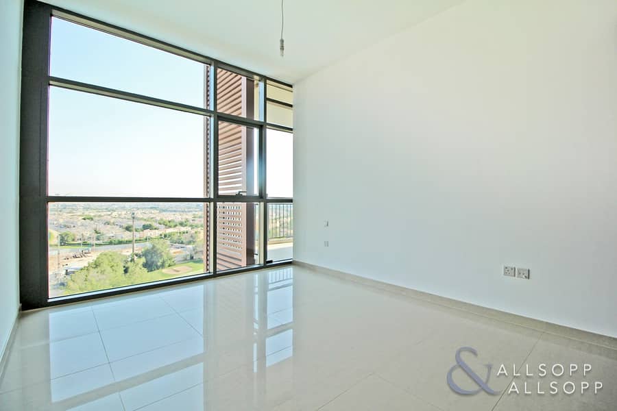 9 Exclusive | Vacant 2 Bed | Full Golf View