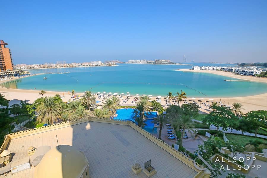 13 Exclusive | 3 Bed | Sea View | RIVA Access