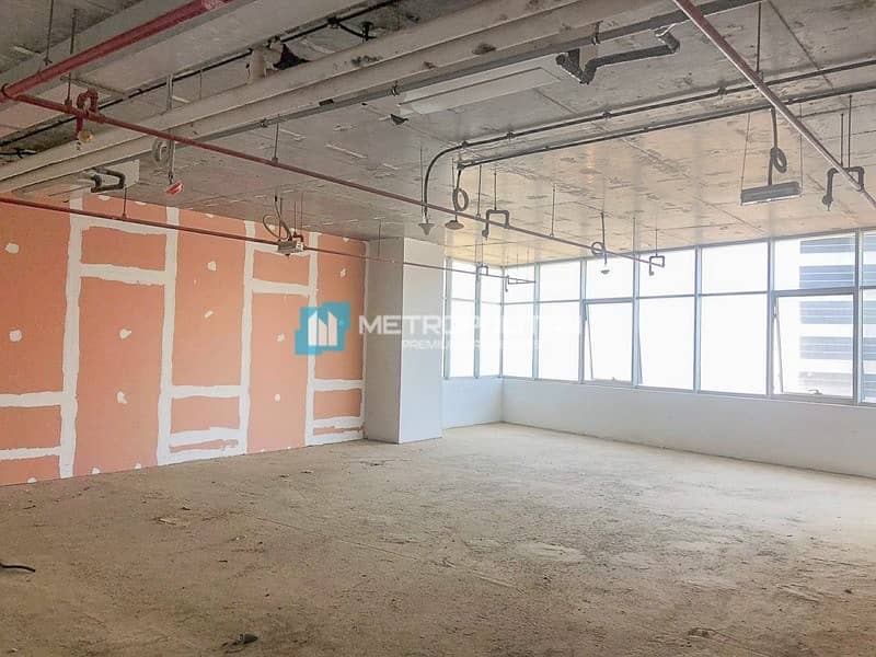 6 Jumeirah Island and Lake View | High Floor Office