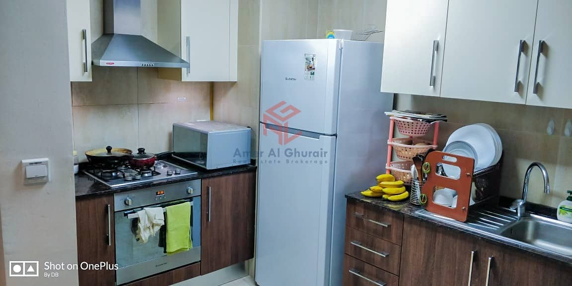 7 Chiller FREE| Fully Furnished | Near Metro Station