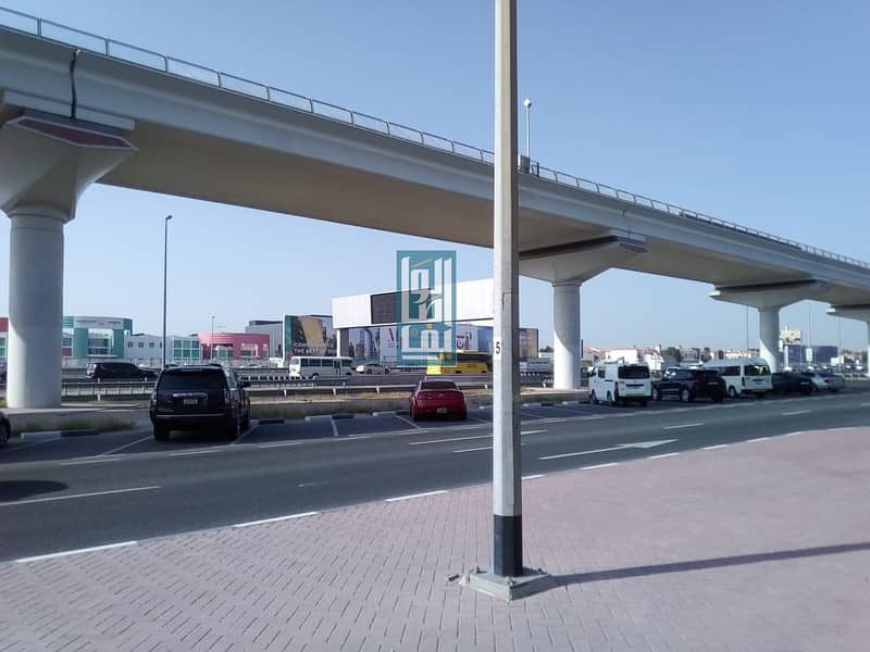 20 SHOWROOM FACING SHEIKH ZAYED ROAD/FULLY FITTED